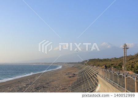 View of Mt. Fuji from Senbonhama Beach in Numazu City, Shizuoka Prefecture. 140052999