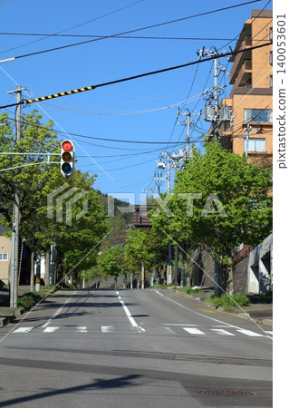 五月初的北海道，五月初的小樽，春天的小樽，從朝日展望台攀登正台通和地獄坂後看到的小樽。 140053601