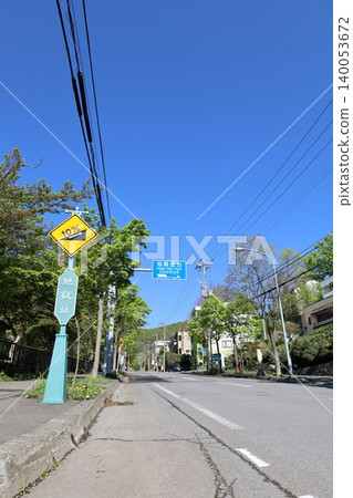 五月初的北海道，五月初的小樽，春天的小樽，從朝日展望台攀登正台通和地獄坂後看到的小樽。 140053672