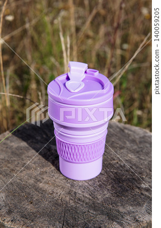 Modern violet foldable silicone cup 140059205