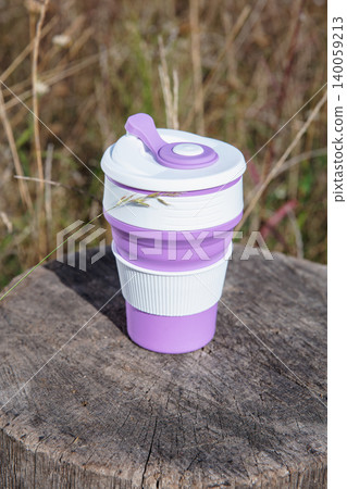 Empty violet-white foldable silicone mug Empty violet-white foldable silicone mug 140059213