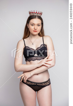 Portrait of a lovely brunette Portrait of a lovely brunette 140059449
