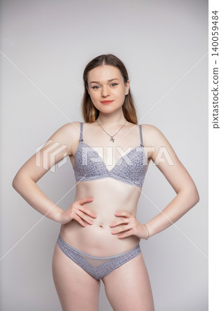 Portrait of a young woman Portrait of a young woman 140059484