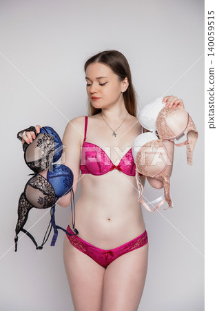 Portrait of a cute brunette Portrait of a cute brunette 140059515