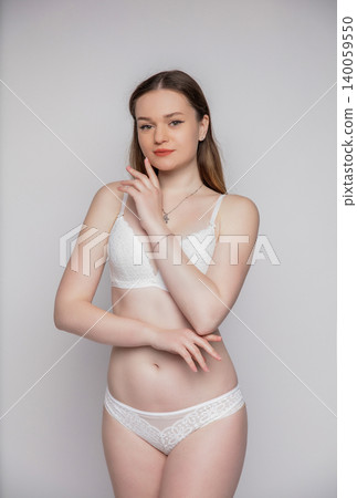 Portrait of a cute brunette Portrait of a cute brunette 140059550