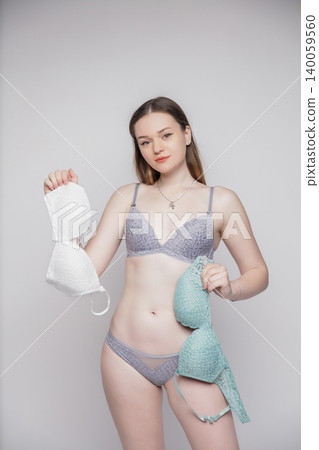 Portrait of a charming woman Portrait of a charming woman 140059560