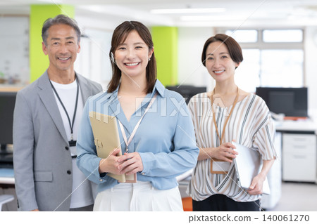 Male and female engineers working in the office Male and female engineers working in the office 140061270