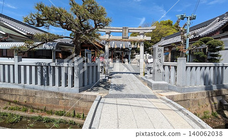 Tomorogi Shrine in Neyagawa City, Osaka Tomorogi Shrine in Neyagawa City, Osaka 140062038