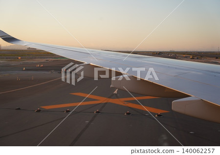 aircraft aircraft 140062257