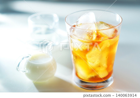 Ice milk tea Ice milk tea 140063914
