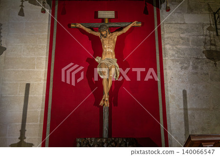 Wooden Crucifix Statue Wooden Crucifix Statue 140066547