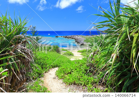 【沖繩縣】伊良部島(宮古島)白鳥崎公園,晴空萬裡 【沖繩縣】伊良部島(宮古島)白鳥崎公園,晴空萬裡 140066714