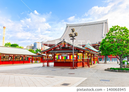 Morning view in front of the main hall of Senso-ji Temple. Morning view in front of the main hall of Senso-ji Temple. 140068945