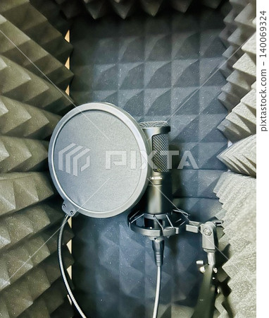 Home recording setup for freelance voice actors 140069324