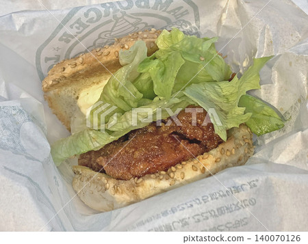 Chinese chicken burger, the best local burger in Japan Chinese chicken burger, the best local burger in Japan 140070126