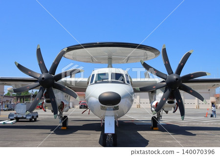 E-2C「鷹眼」預警機 - 地面展示 E-2C「鷹眼」預警機 - 地面展示 140070396