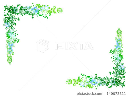 簡潔的邊框,淺藍色花朵和綠葉,白色背景。 簡潔的邊框,淺藍色花朵和綠葉,白色背景。 140072811