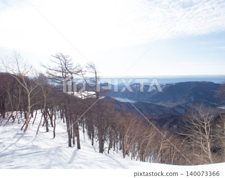 Snow-covered mountain climbing routes and surrounding areas of Mt. Nikko-Shirane Snow-covered mountain climbing routes and surrounding areas of Mt. Nikko-Shirane 140073366