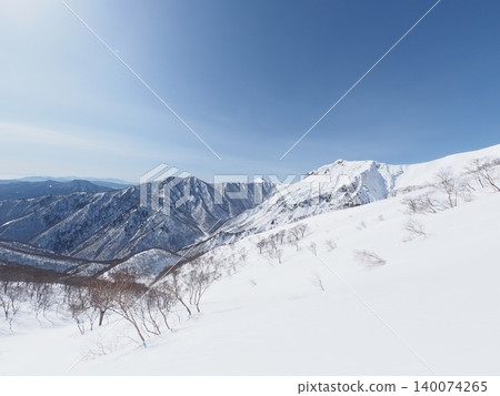 Mount Tanigawa in mid-February (Minakami Town, Gunma Prefecture and Yuzawa Town, Niigata Prefecture) Mount Tanigawa in mid-February (Minakami Town, Gunma Prefecture and Yuzawa Town, Niigata Prefecture) 140074265