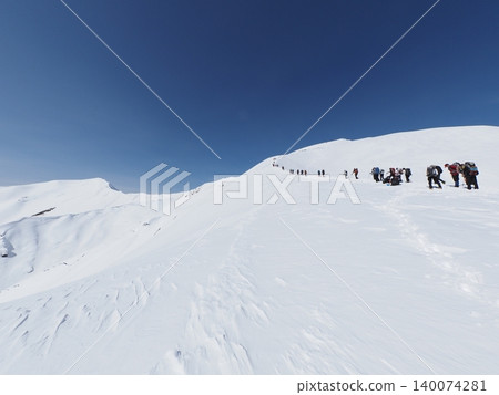Mount Tanigawa in mid-February (Minakami Town, Gunma Prefecture and Yuzawa Town, Niigata Prefecture) Mount Tanigawa in mid-February (Minakami Town, Gunma Prefecture and Yuzawa Town, Niigata Prefecture) 140074281