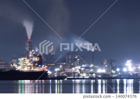 Yokkaichi Industrial Complex Night View: A fantastical night view of tankers and factories. Yokkaichi Industrial Complex Night View: A fantastical night view of tankers and factories. 140074376