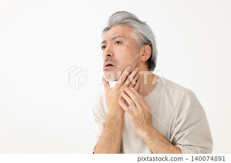 中老年男性的美感形象 中老年男性的美感形象 140074891