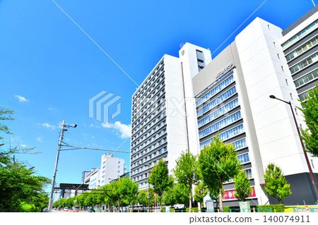 View towards Ichigaya from near Sotobori Street/Tokyo University of Science (Shinjuku Ward, Tokyo) [May 2026] 140074911