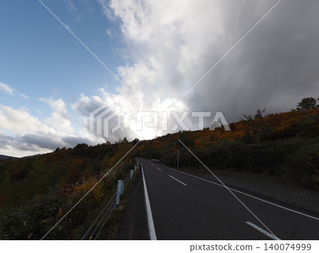 Hachimantai in early October (Hachimantai City, Iwate Prefecture and Kazuno City, Akita Prefecture) 140074999