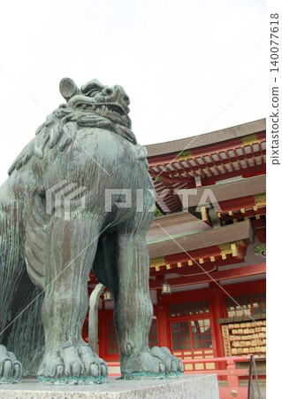 Guardian lion-dogs and guardian lion-dogs Guardian lion-dogs and guardian lion-dogs 140077618