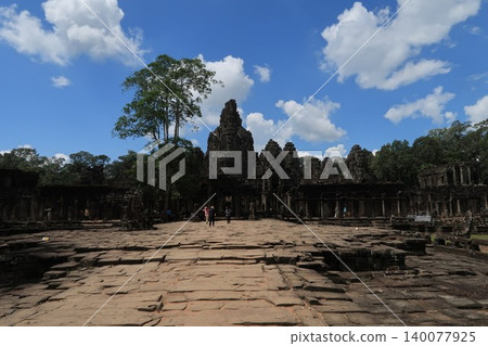 Angkor Wat Bayon Angkor Wat Bayon 140077925