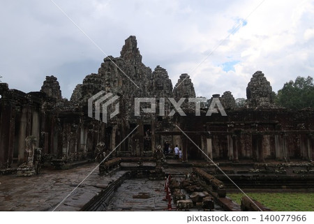 Angkor Wat Bayon Angkor Wat Bayon 140077966