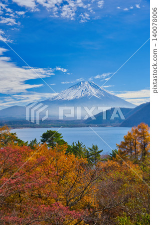 Lake Motosu in autumn and Mt. Fuji Lake Motosu in autumn and Mt. Fuji 140078006
