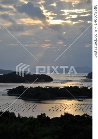 The islands of Ago Bay as seen from Kirigaki Observatory in Shima in September. The islands of Ago Bay as seen from Kirigaki Observatory in Shima in September. 140078680