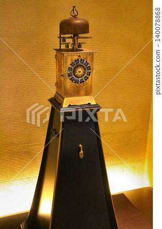 A double-ballast 'Japanese clock/tower clock' A double-ballast 'Japanese clock/tower clock' 140078868