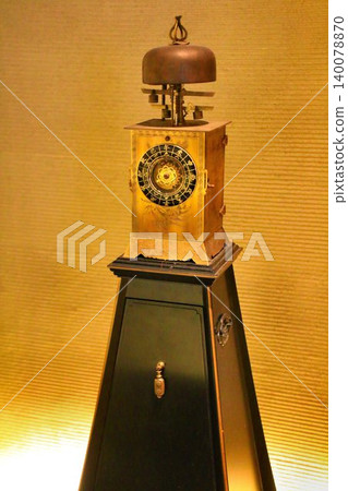 A double-ballast 'Japanese clock/tower clock' A double-ballast 'Japanese clock/tower clock' 140078870