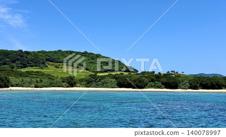 沖繩石垣島大崎海灘的蔚藍大海 沖繩石垣島大崎海灘的蔚藍大海 140078997
