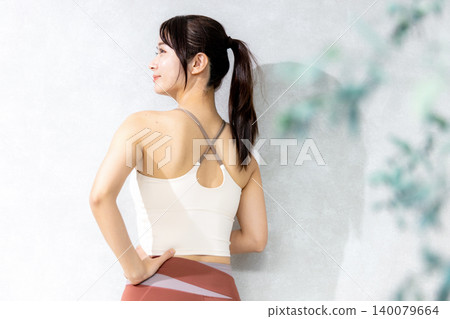 Beautiful women's profile Beautiful women's profile 140079664
