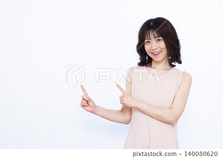 woman pointing finger woman pointing finger 140080620