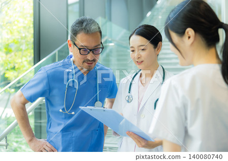 People working in hospital People working in hospital 140080740