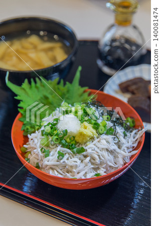 Early summer dish: Boiled whitebait rice bowl Early summer dish: Boiled whitebait rice bowl 140081474