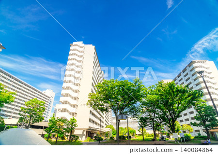 東京高島平住宅區:日本最大的住宅區之一。 東京高島平住宅區:日本最大的住宅區之一。 140084864
