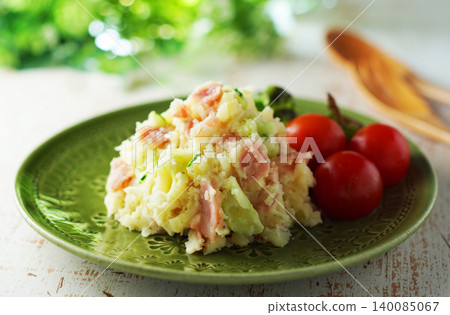 potato salad 140085067