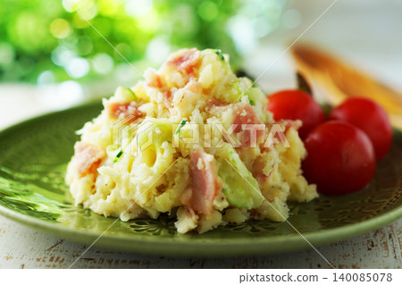 potato salad 140085078
