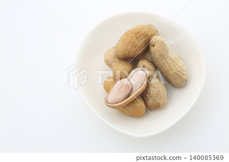 煮熟的去殼花生,內部,俯視圖 煮熟的去殼花生,內部,俯視圖 140085369