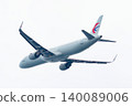起飛的飛機 140089006