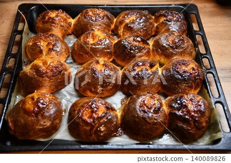 Hamburger buns Hot and tasty Burger bun fresh bread Hamburger buns Hot and tasty Burger bun fresh bread 140089826