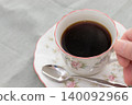 To drink coffee 140092966