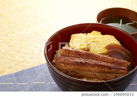 日式夏季補給料理:鰻魚飯 日式夏季補給料理:鰻魚飯 140095013