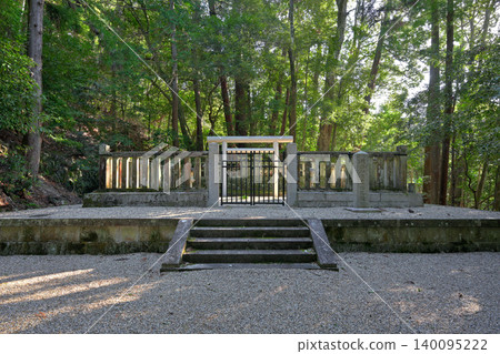 Emperor Go-Daigo's Mausoleum, Tōo Mausoleum (Yoshino-cho, Yoshino-gun, Nara Prefecture) Emperor Go-Daigo's Mausoleum, Tōo Mausoleum (Yoshino-cho, Yoshino-gun, Nara Prefecture) 140095222