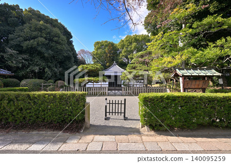 Emperor Toba's Mausoleum at Anrakujuin (Fushimi Ward, Kyoto City, Kyoto Prefecture) Emperor Toba's Mausoleum at Anrakujuin (Fushimi Ward, Kyoto City, Kyoto Prefecture) 140095259